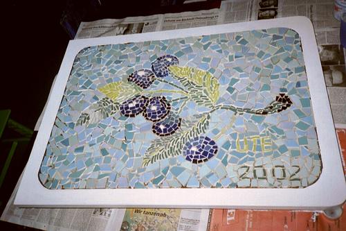 bild: Blaue Kirschen- Mosaik- Platte